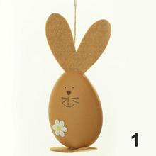 Závesný dekoratívny zajac mix na Veľkú noc.