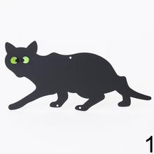 Plášič na vtáky v tvare kocúra.