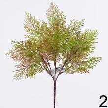 Umelý zápich thuja v zelenej a ružovej farbe, 40 cm.