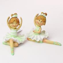 BALETKA SEDIACA BIELOZELENÁ MIX 9x6x7,5CM - Keramika dekorační | FLORASYSTEM