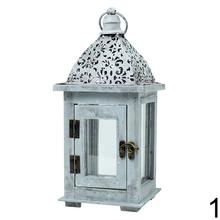 Lampa z dreva a kovu v mixe farieb, rozmer 14,5x14,5x30 cm.