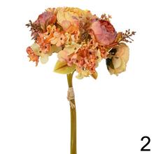 Kytica z umelých kvetov s pivonkami a hortenzijami v mixe farieb.