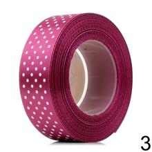 Stuha bodky v rôznych farbách