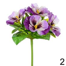 Kytica sirôtky v rôznych farbách.