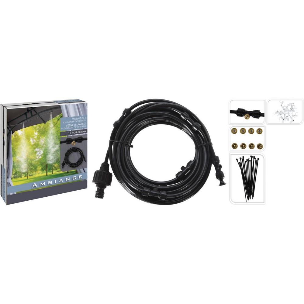 Zavlažovací set s 10 m hadicí a 8 tryskami.