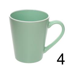 Keramická šálka s objemom 350ml v oranžovej farbe.