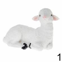 Biele ovce z polyresínu na Veľkú noc.