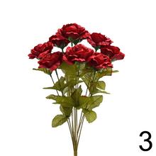 Kytica umelých ruží v mixe farieb.