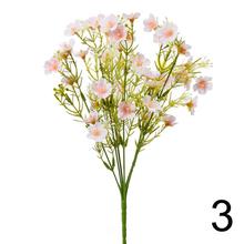 Kytica lúčne kvietky mix s rôznymi farbami.