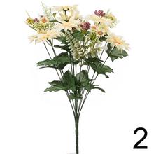 Kytica umelých gerber v mixe farieb.