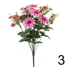 Kytica umelých gerber v mixe farieb.