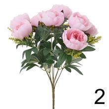 Kytica pivónia mix s rôznymi farbami.