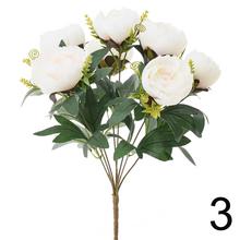 Kytica pivónia mix s rôznymi farbami.