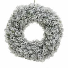 Sněžený věnec z čečiny o průměru 40 cm.