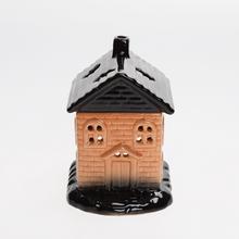 AROMALAMPA DOMČEK PORCELÁN 8x15CM HNEDÝ - Aromalampy | FLORASYSTEM
