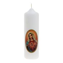 Omšové sviečky s obrázkami Pána Ježiša a Panny Márie.