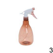 Fľaša na postrekovanie 650ml v rôznych farbách.