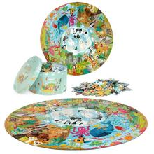 Okrúhly puzzle s 150 dielmi znázorňujúci zvieratá z celého sveta.