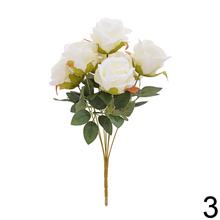 Kytica umelých ruží v mixe farieb.