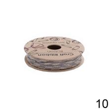 Sada stúh s rôznymi vzormi.