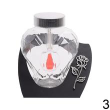 Srdcový solárny kahanec s kovovým podstavcom