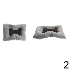 Vankúš pre domáce zvieratá v rôznych farbách a vzoroch.