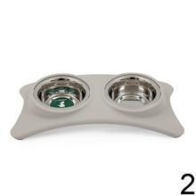 Dvojitá miska pre zvieratá s nerezovými miskami.