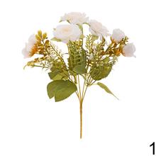 Kytica umelých ruží v mixe farieb.