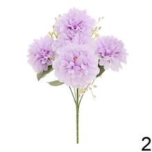 Kytica s piatimi umelými kvetmi dahlií v mixe farieb.