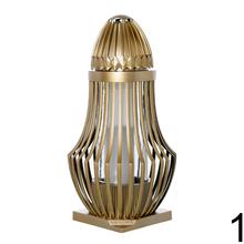 Náhrobné sviečky LUCERNA ATENY ANNIVERSARY v zlatej a čiernej farbe.