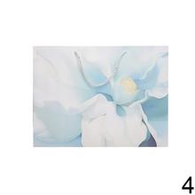 Darčeková taška s kvetinovým vzorom a glitrami.