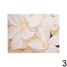 Darčeková taška s kvetinovým vzorom a glitrami.