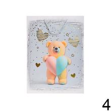 Darčeková taška s medvedíkom so srdcom.