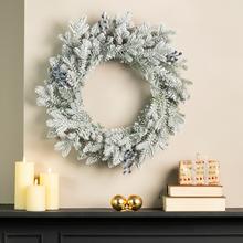 Vianočný veniec Aspen so snehom a glitrom, priemer 50 cm.