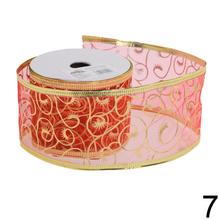 Vianočné stuhy v mixe farieb a vzorov.