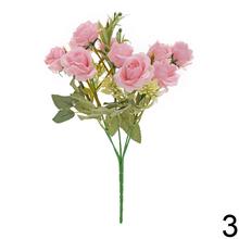 Kytica umelých ruží v mixe farieb.