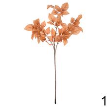 Umelý konár s oranžovými listami, 85 cm dlhý.