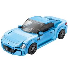 Licencované auto Maserati Gran Turismo z technických blokov.