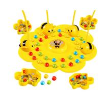 Magnetická rodinná arkádová hra Včely chytajú loptičky