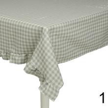 Obrus z polyesteru a bavlny v rôznych farbách.