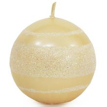 Vánoční svíčka koule v ecru barvě s glitrem.