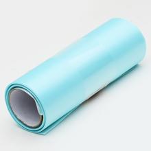 Saténová role v baby blue barvě, 16 cm x 6 m.