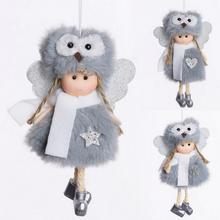 Závěsná dekorace anděl dívka v šedých barvách.