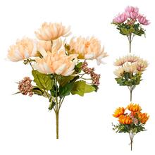 Kytice chryzantém v mixu čtyř barev, 35 cm.