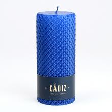 Vánoční svíčka CADIZ v granátové barvě.