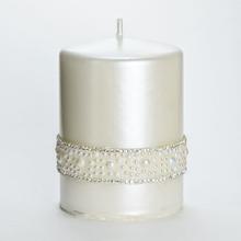 Vánoční svíčka CRYSTAL OPAL s perlovým páskem.