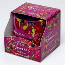 Aromatická svíčka Berries ve skleněném obalu.