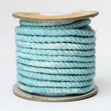 Tyrkysová šňůra JACHT 6mm x 10m na aranžování.