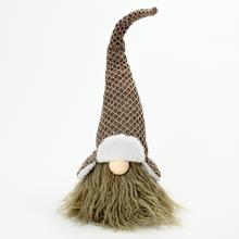 Vánoční troll s dlouhou čepicí a huňatým vousem.