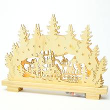 Vánoční krajinka z bílého dřeva s LED osvětlením.